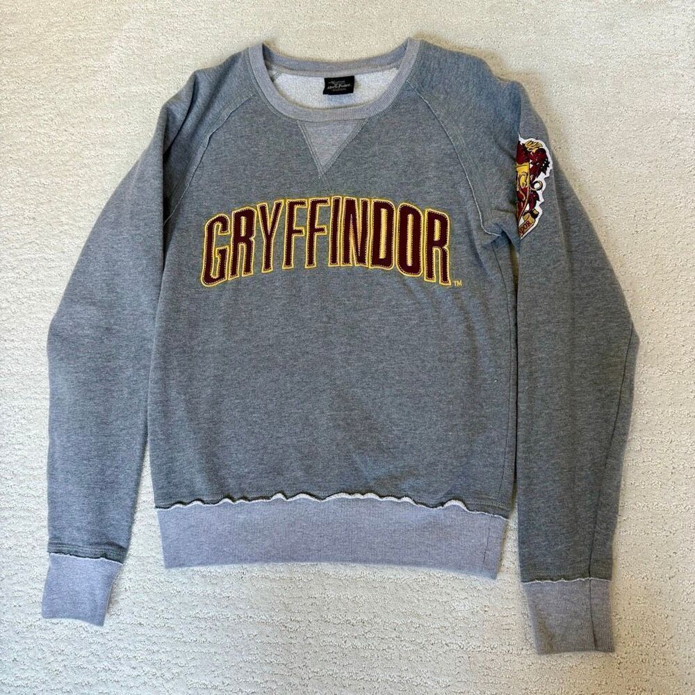 Disney Wizarding World Griffindor Embroidered Sweatshirt - US Unisex XS
